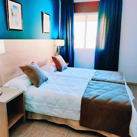 Catalan Hotel *